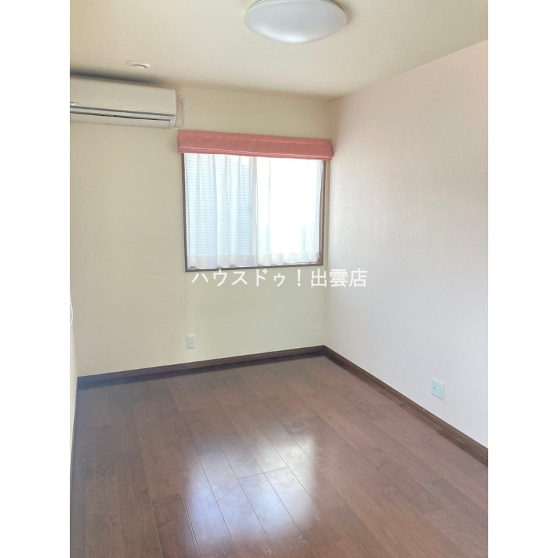2階の洋室です。子ども部屋にぴったり! 4224792
